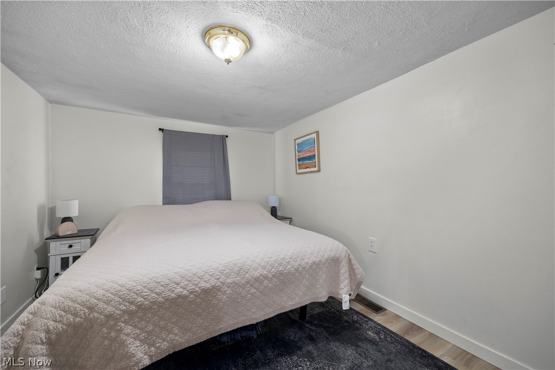 38536 E River Road Elyria OH 44035