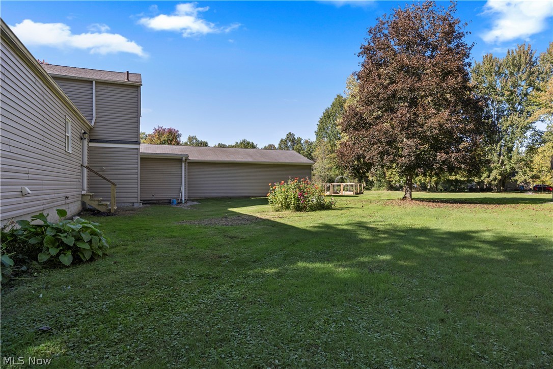 38536 E River Road Elyria OH 44035