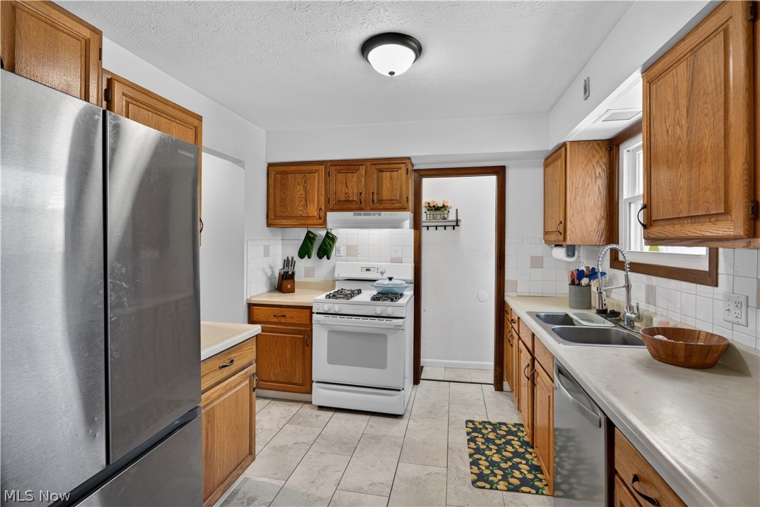 35577 Freed Drive Eastlake OH 44095