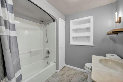 4304 Clague Road North Olmsted OH 44070