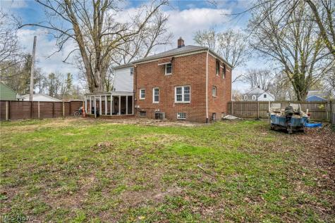 4304 Clague Road North Olmsted OH 44070