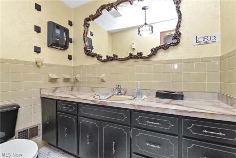 3038 Van Aken Boulevard Shaker Heights OH 44120