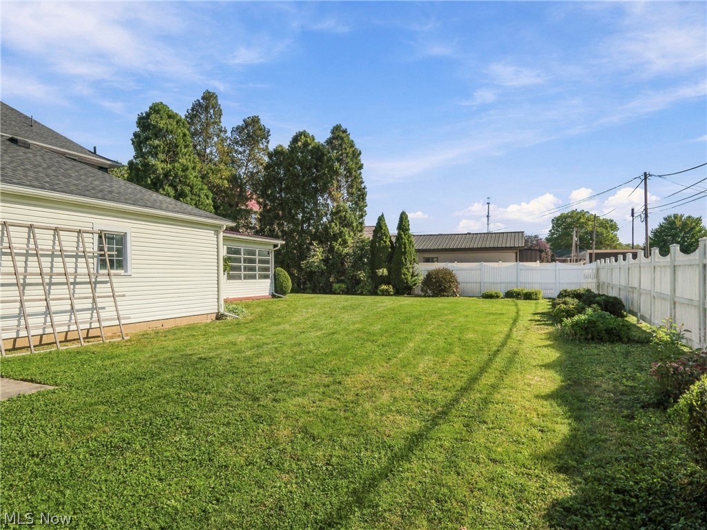 212 5th Street SW Strasburg OH 44680