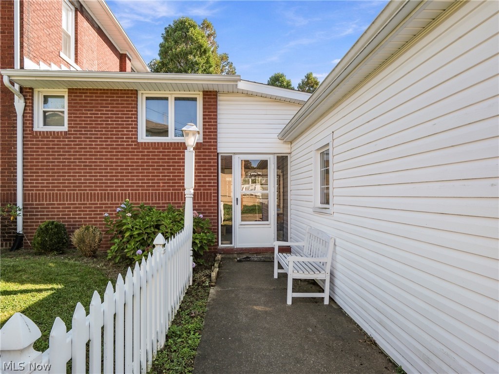 212 5th Street SW Strasburg OH 44680