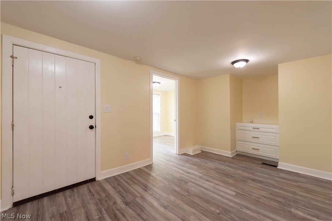 1263 Newton Street Akron OH 44305