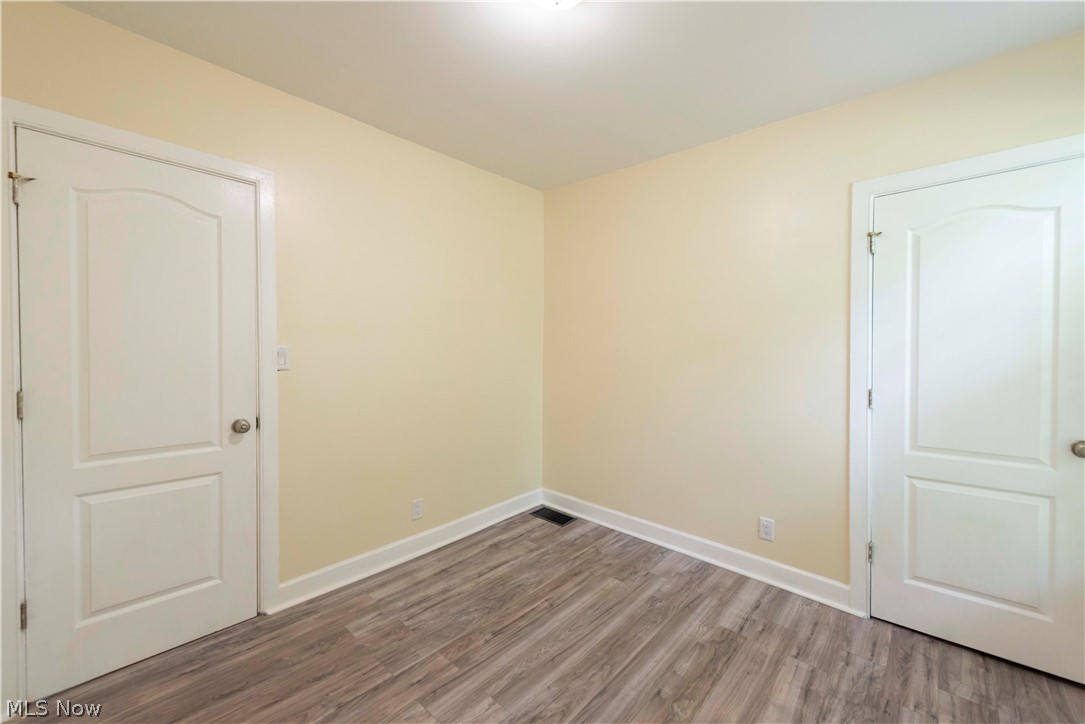 1263 Newton Street Akron OH 44305