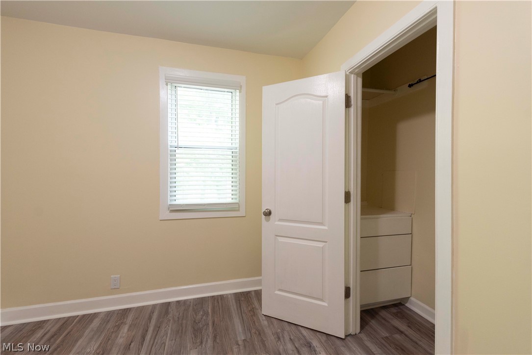 1263 Newton Street Akron OH 44305
