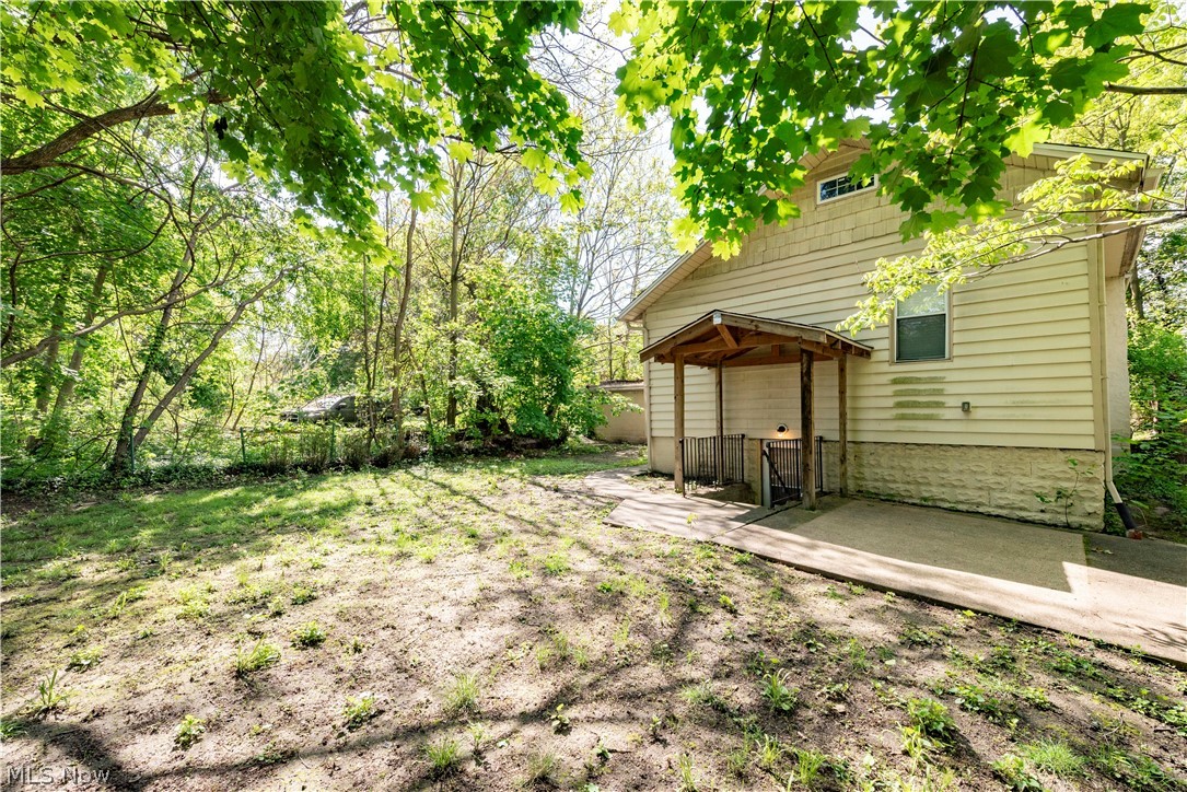 1263 Newton Street Akron OH 44305
