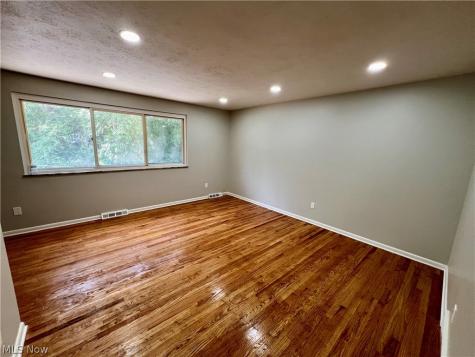 14417 Maple Avenue Maple Heights OH 44137