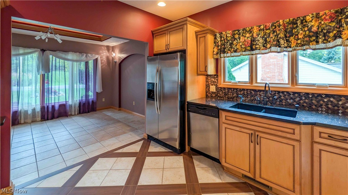 3770 N Cliff Road Port Clinton OH 43452