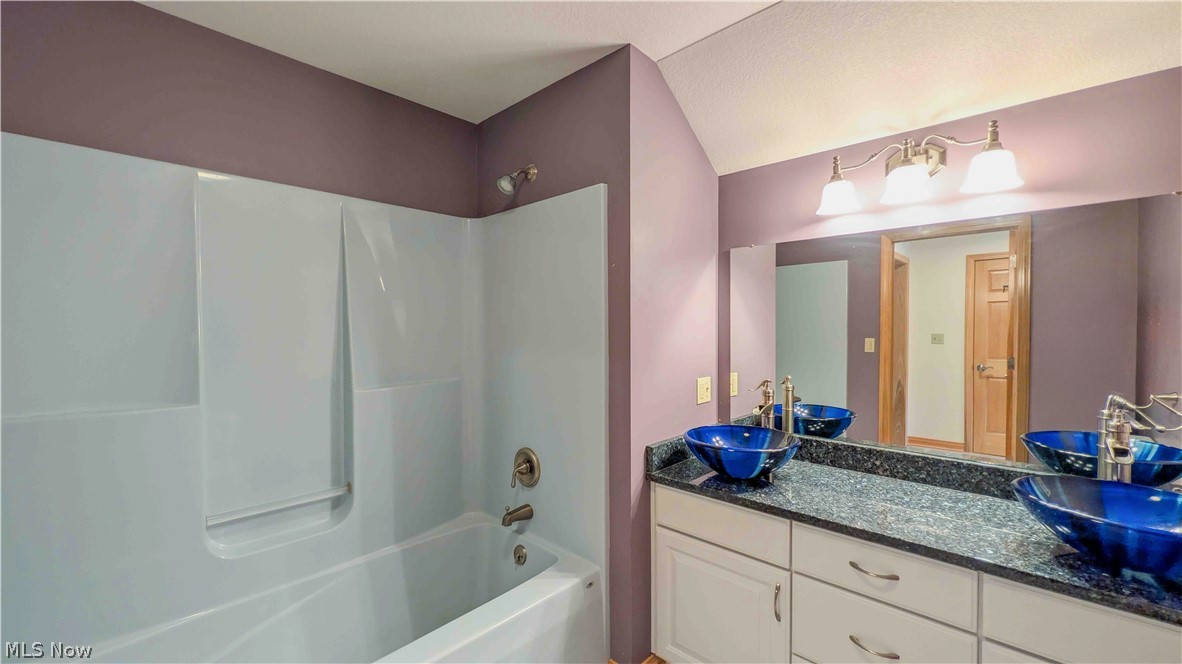 3770 N Cliff Road Port Clinton OH 43452