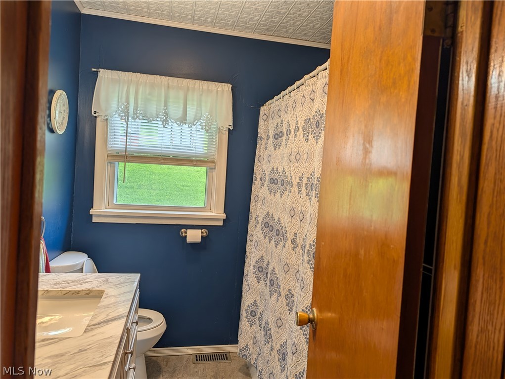 43125 Dennison Road Cadiz OH 43907
