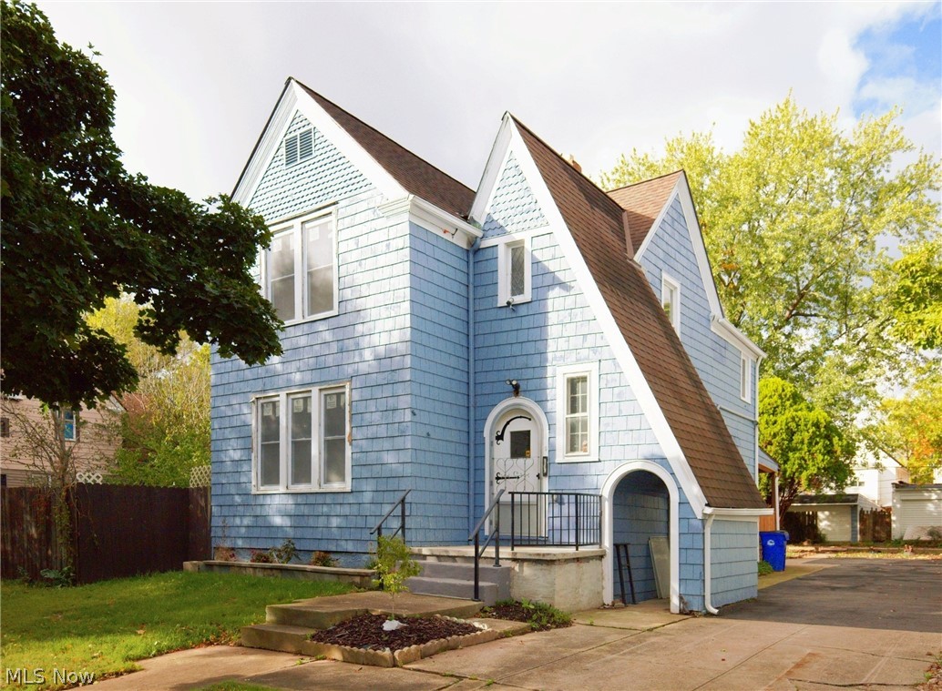 2146 W 95th Street Cleveland OH 44102