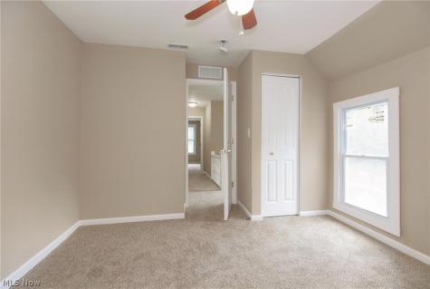 2146 W 95th Street Cleveland OH 44102