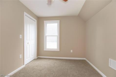 2146 W 95th Street Cleveland OH 44102