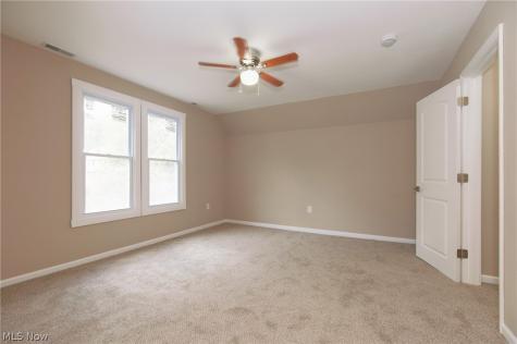 2146 W 95th Street Cleveland OH 44102
