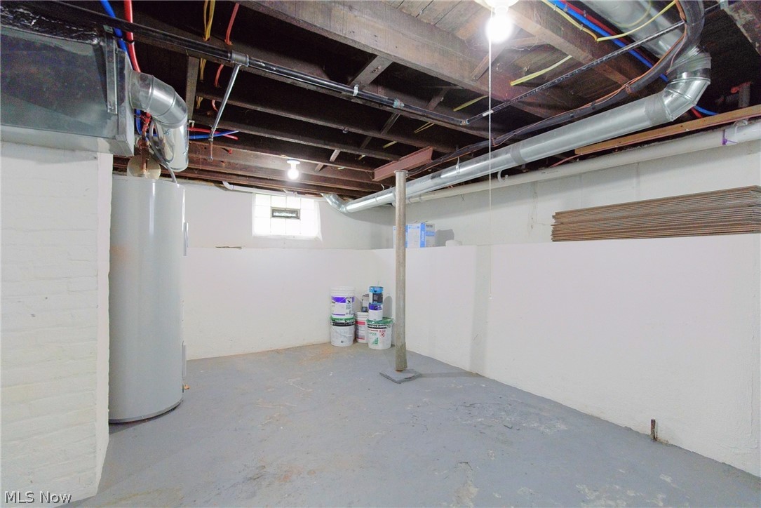 2146 W 95th Street Cleveland OH 44102
