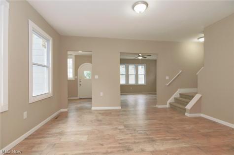 2146 W 95th Street Cleveland OH 44102