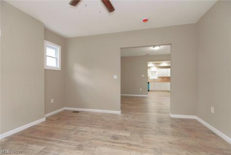 2146 W 95th Street Cleveland OH 44102