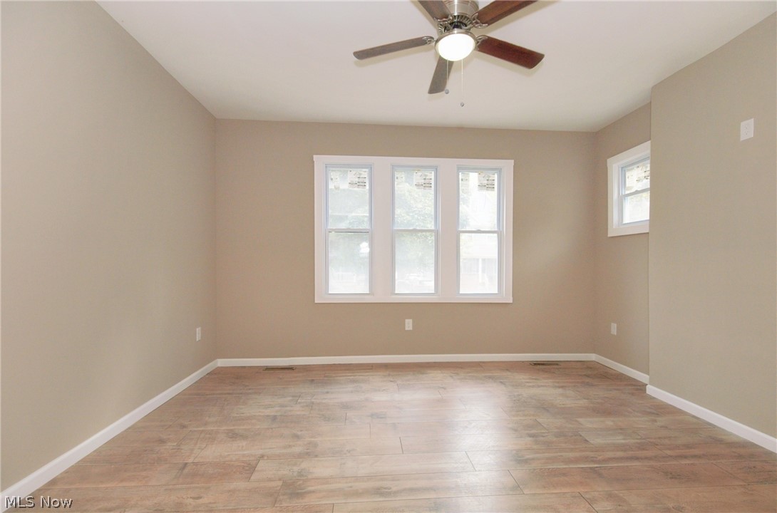 2146 W 95th Street Cleveland OH 44102