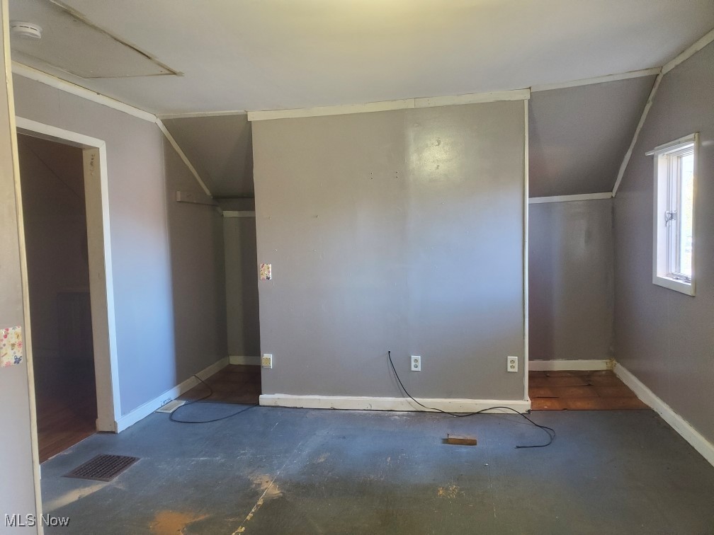 537 3rd Street Elyria OH 44035