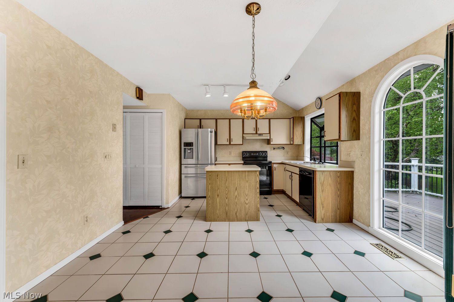 17944 Framingham Oval Strongsville OH 44136