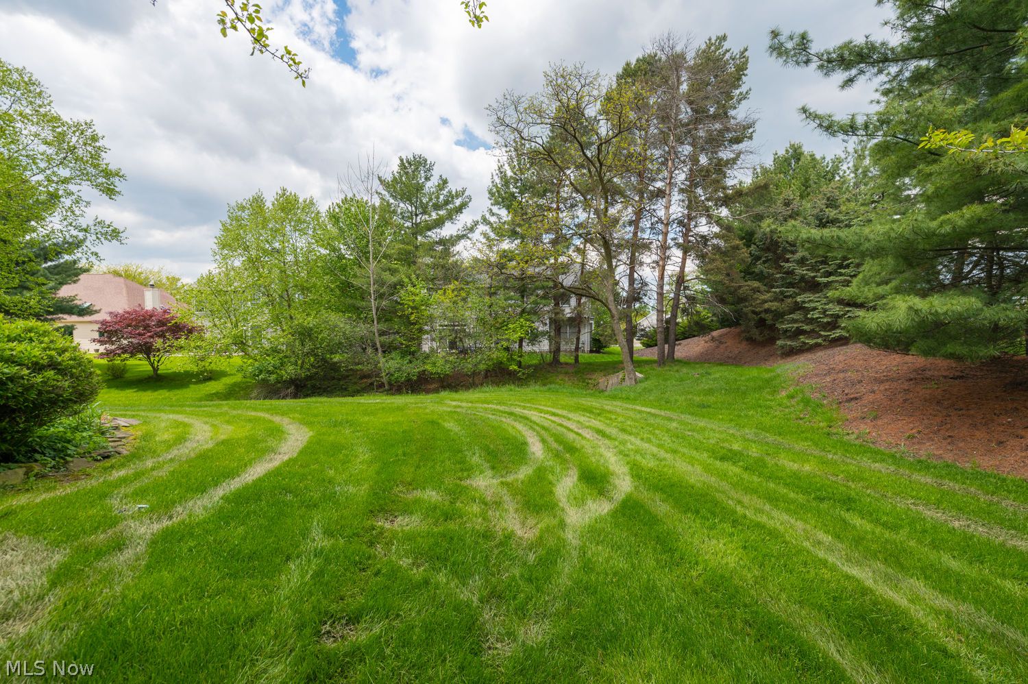 17944 Framingham Oval Strongsville OH 44136