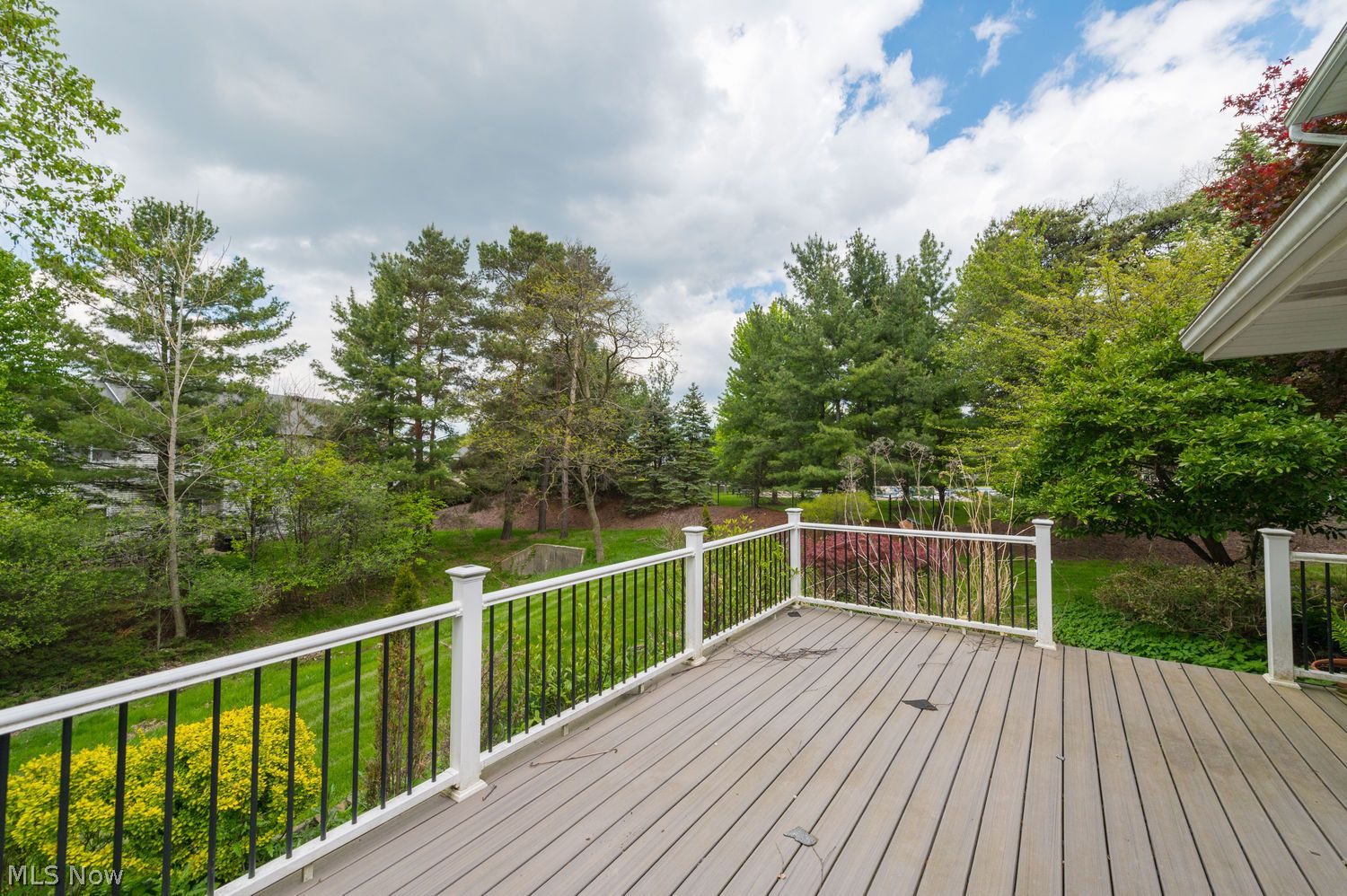 17944 Framingham Oval Strongsville OH 44136