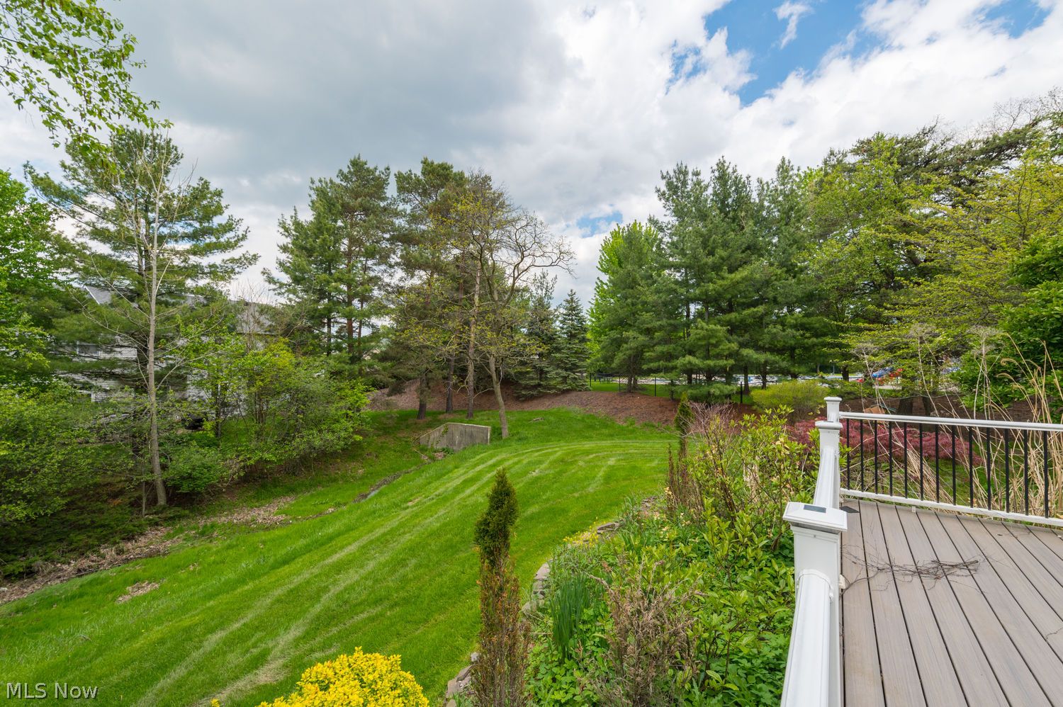 17944 Framingham Oval Strongsville OH 44136