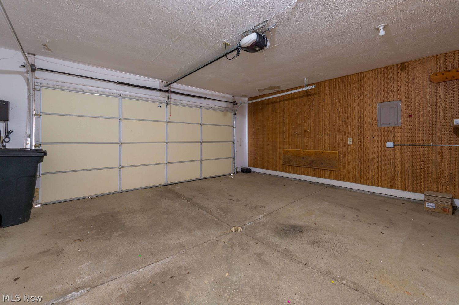 17944 Framingham Oval Strongsville OH 44136
