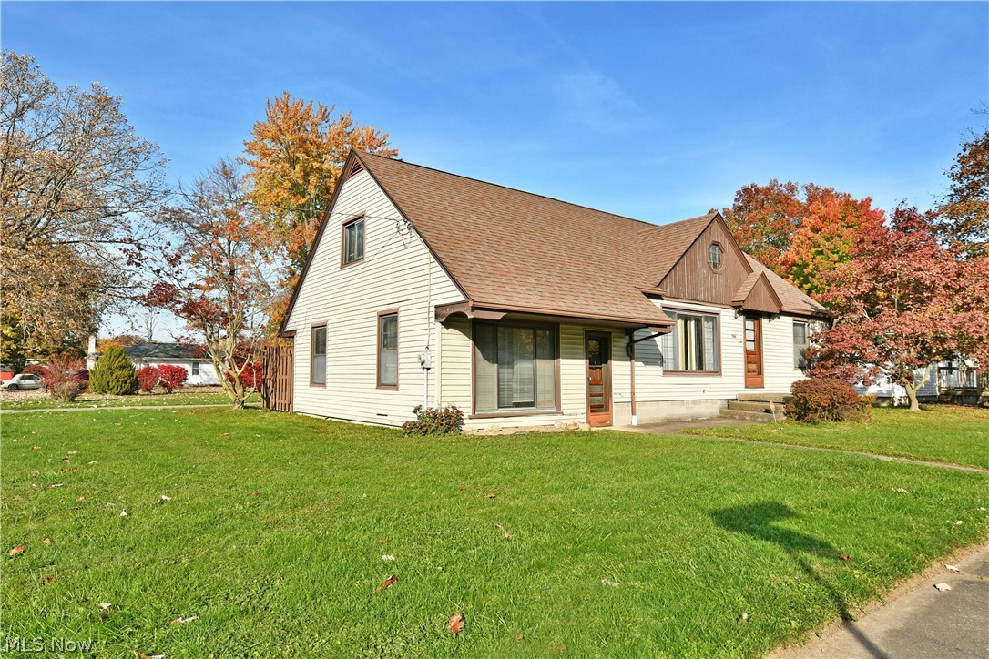 1346 Riverview Street NW Warren OH 44485