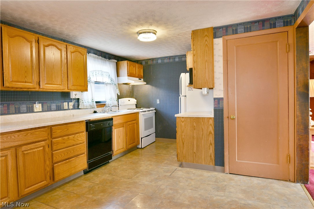 1346 Riverview Street NW Warren OH 44485
