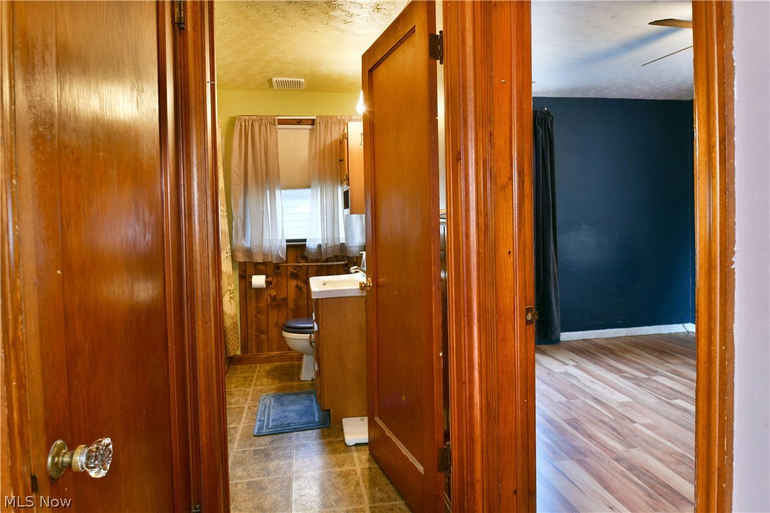 1346 Riverview Street NW Warren OH 44485