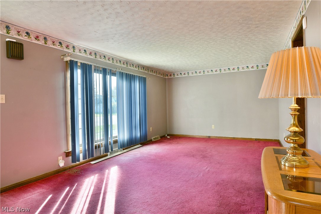 1346 Riverview Street NW Warren OH 44485