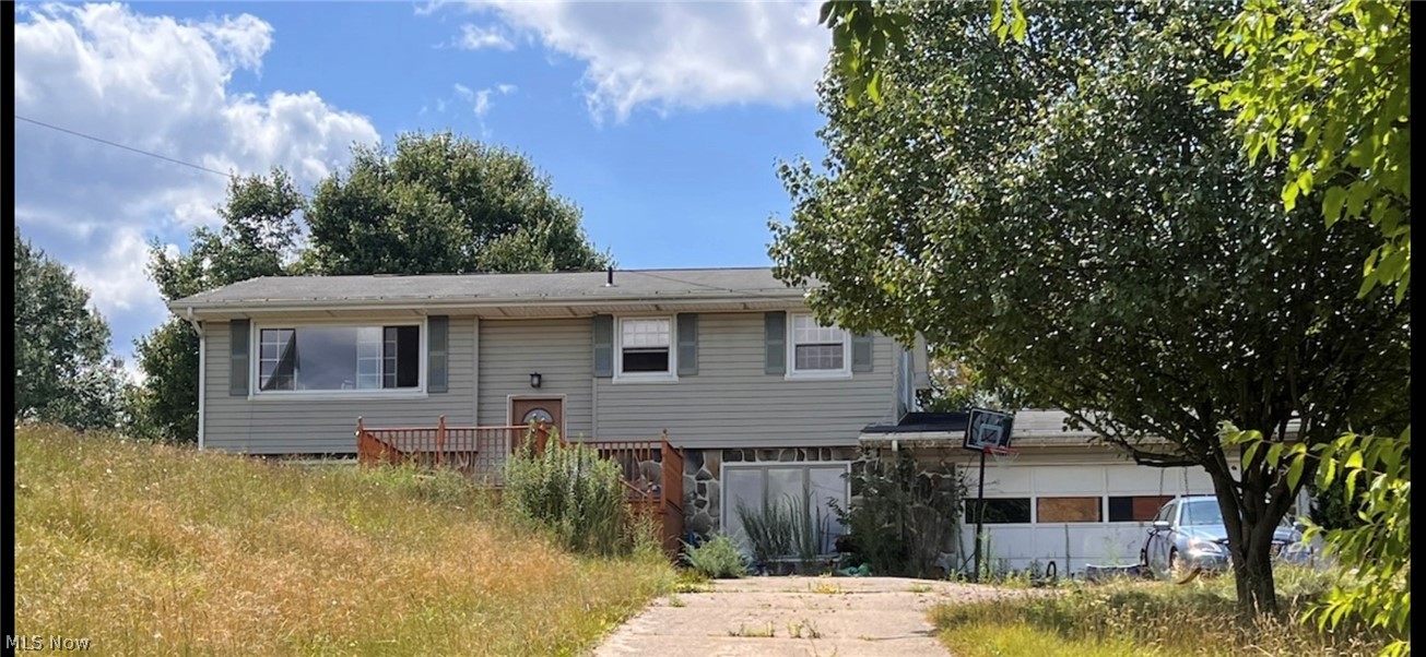 16719 Artistic Drive East Liverpool OH 43920