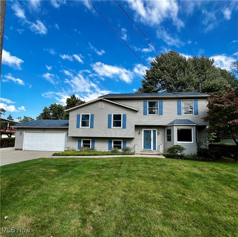 1933 Issaquah Street Cuyahoga Falls OH 44221