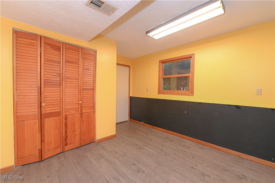 1933 Issaquah Street Cuyahoga Falls OH 44221