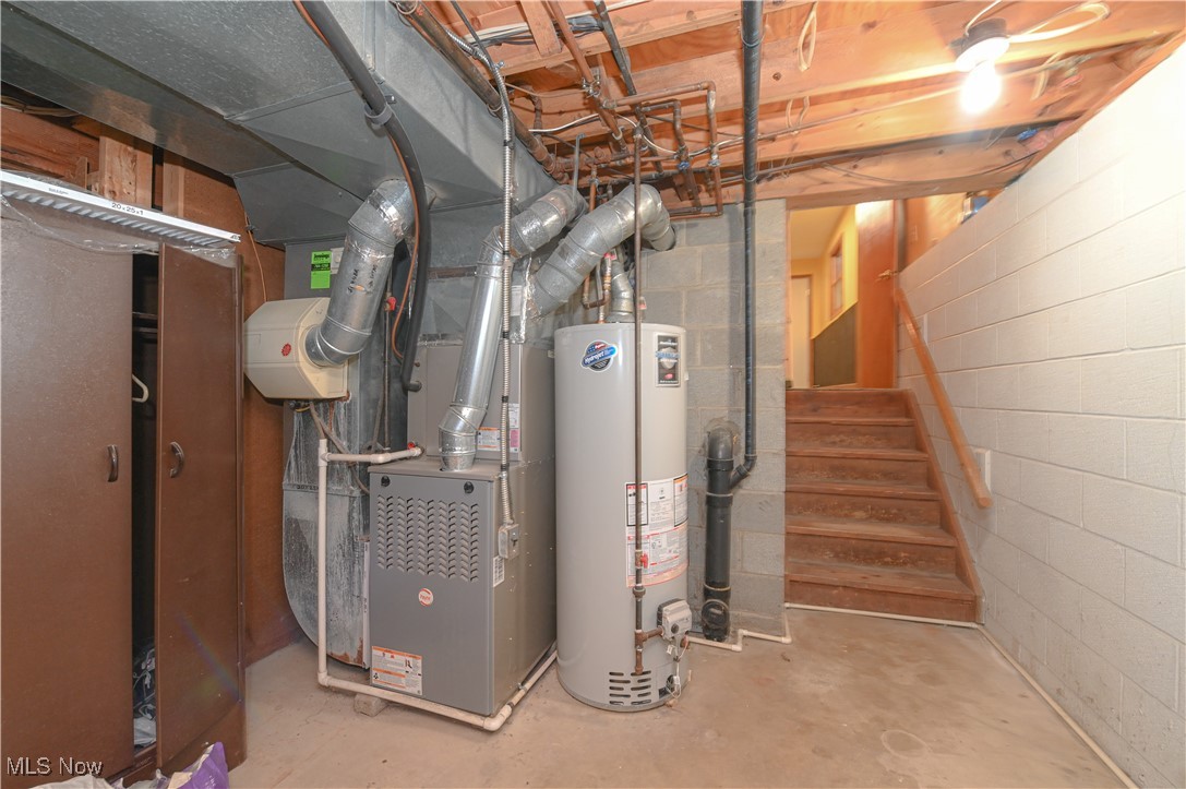 1933 Issaquah Street Cuyahoga Falls OH 44221