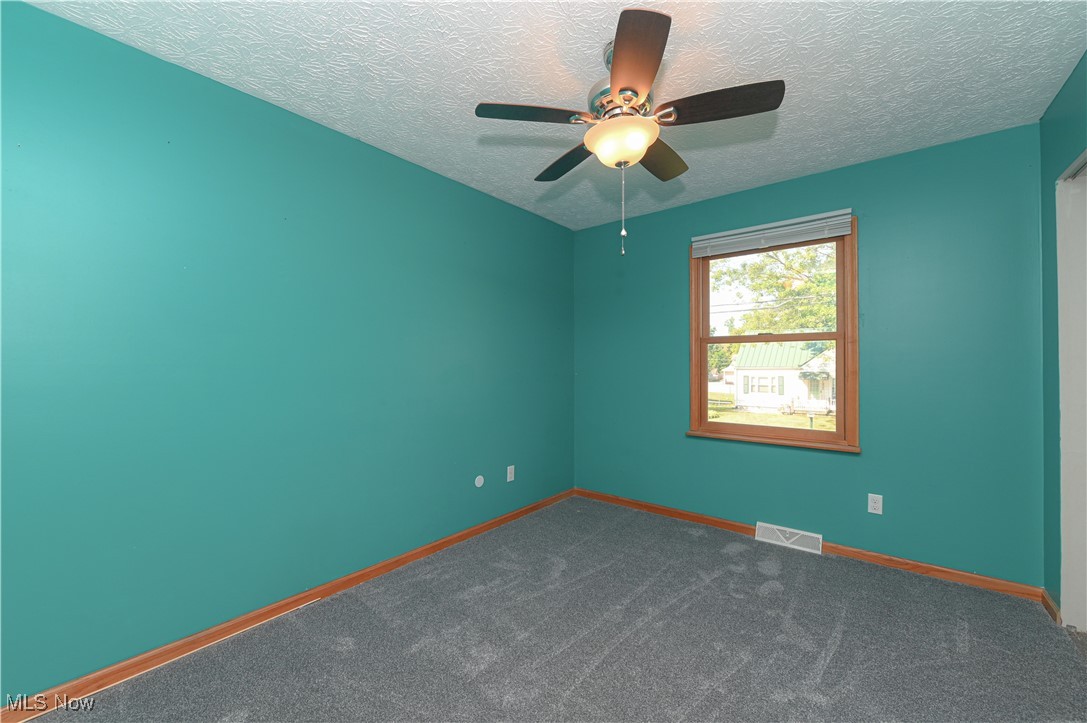 1933 Issaquah Street Cuyahoga Falls OH 44221