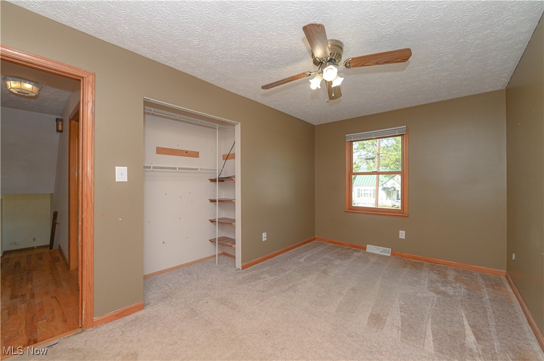 1933 Issaquah Street Cuyahoga Falls OH 44221