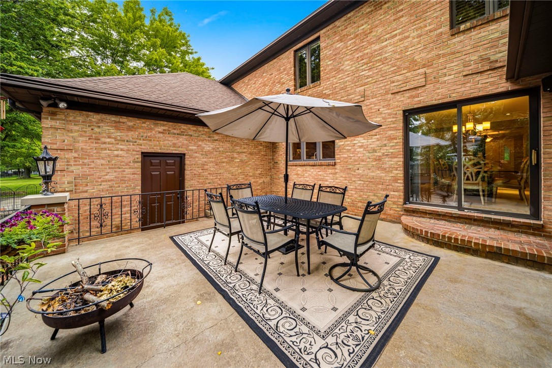 428 Locklie Drive Highland Heights OH 44143