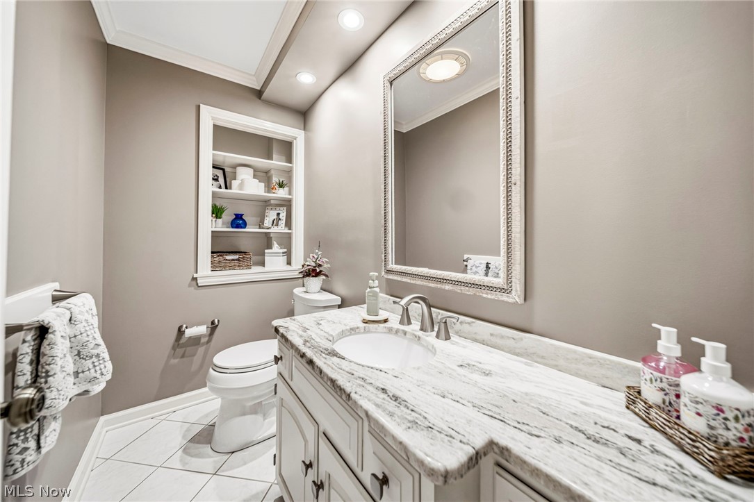 428 Locklie Drive Highland Heights OH 44143