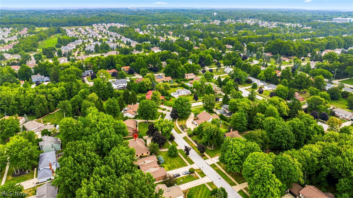 428 Locklie Drive Highland Heights OH 44143