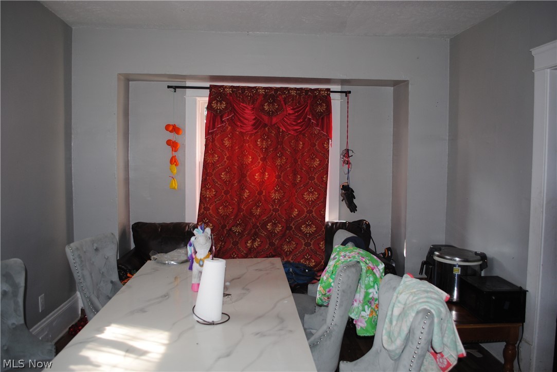 8911 Sauer Avenue Cleveland OH 44102