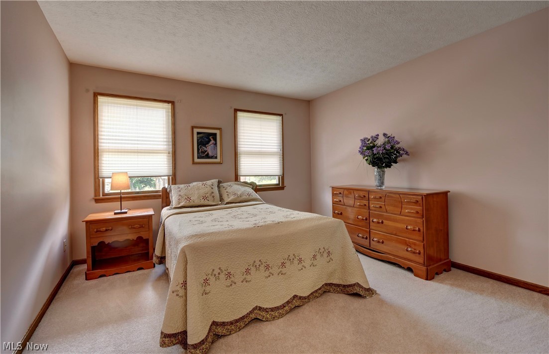 995 Clearview Drive SE New Philadelphia OH 44663