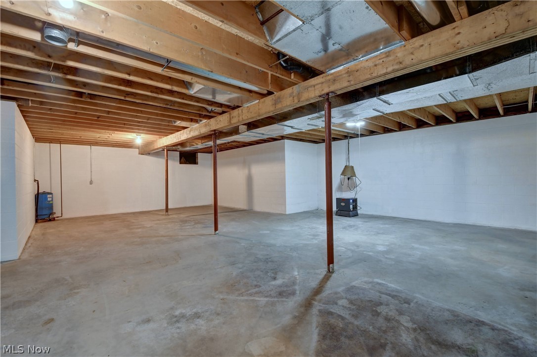 995 Clearview Drive SE New Philadelphia OH 44663