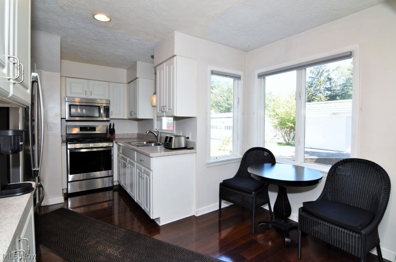 1033 Woodview Road Cleveland Heights OH 44121