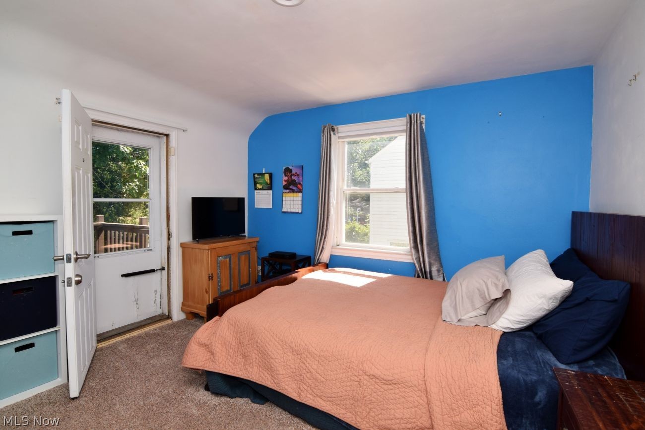 1033 Woodview Road Cleveland Heights OH 44121