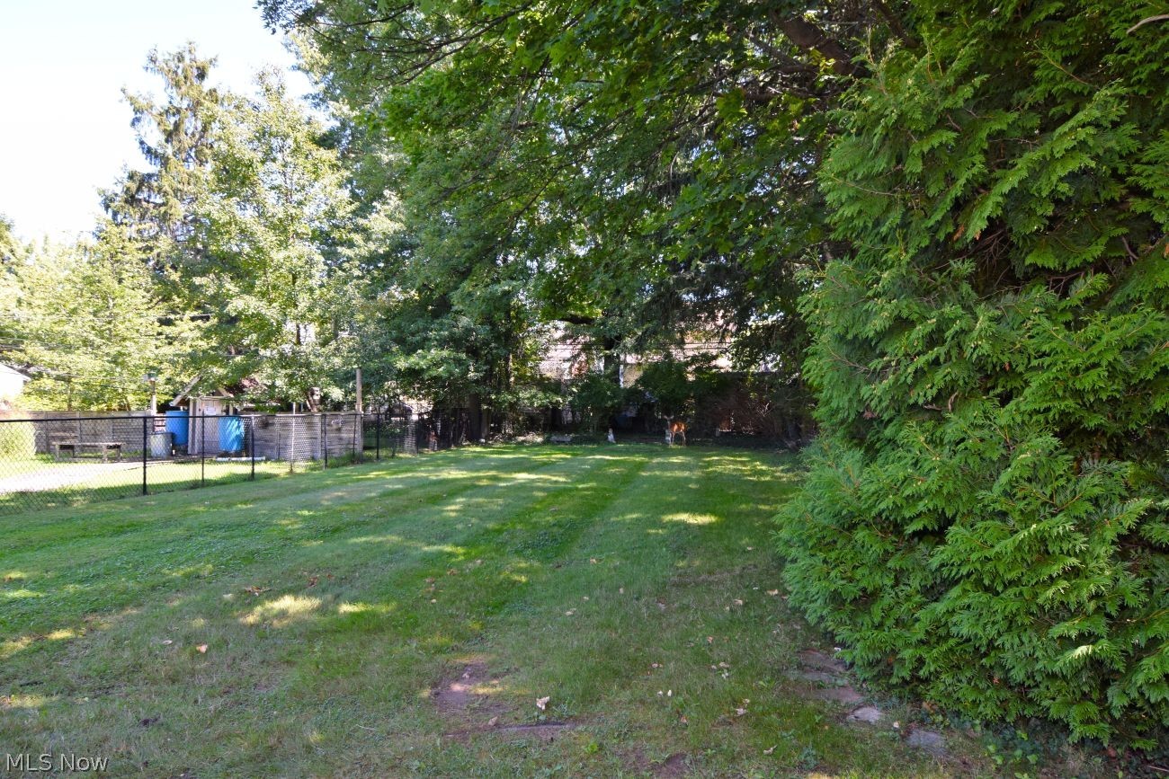 1033 Woodview Road Cleveland Heights OH 44121