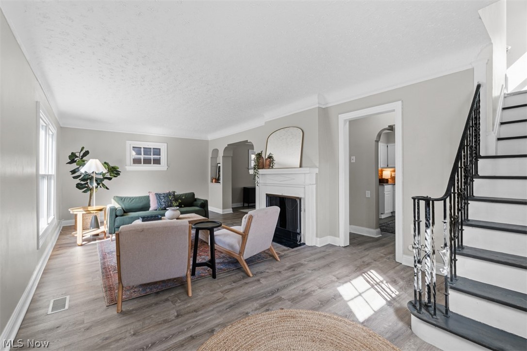 3837 Woodridge Road Cleveland Heights OH 44121